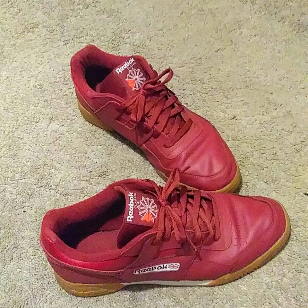 Burgandy Reebok size 12
